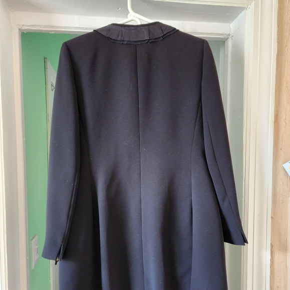 Tahari Arthur S. Levin women's dress coat. - Picture 2 of 8